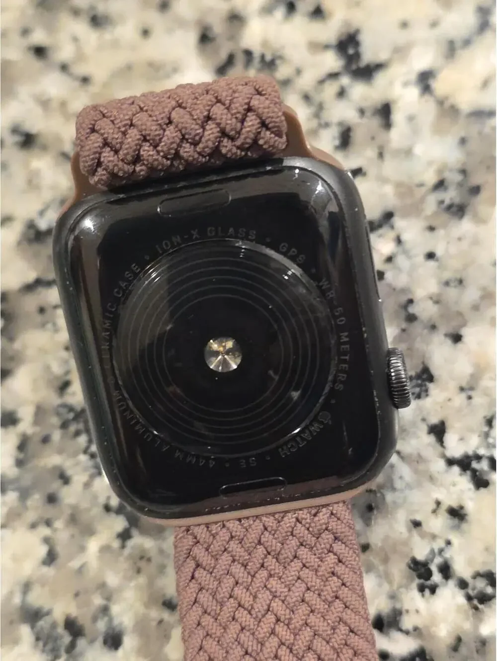 Apple SE Watch Smart Watch Unisex 44mm Aluminum Ceramic LOCKED FOR PARTS Read.